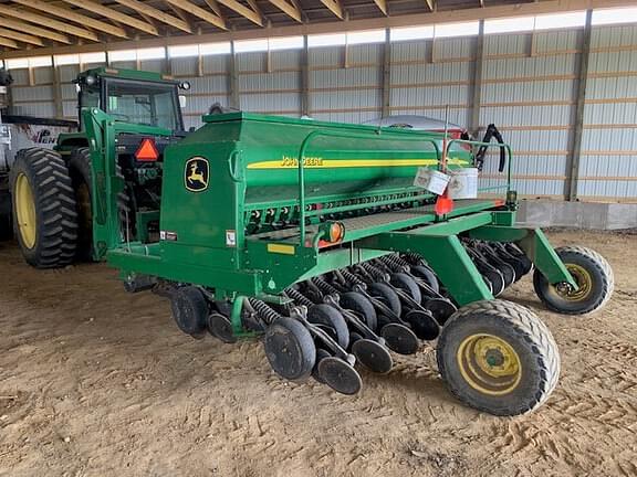 Image of John Deere 1590 equipment image 1