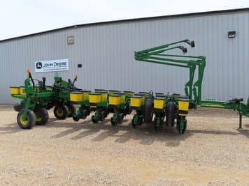 Main image John Deere 1770