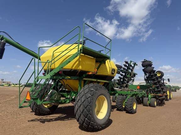 Image of John Deere 1890 equipment image 4