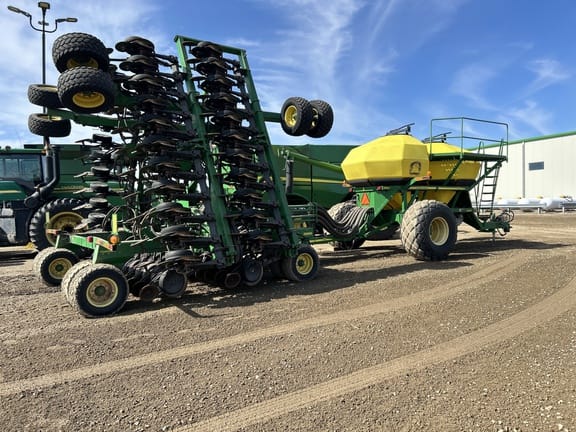 2008 John Deere 1890 Equipment Image0