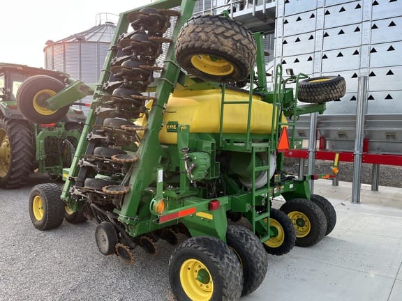 2008 John Deere 1990 Equipment Image0