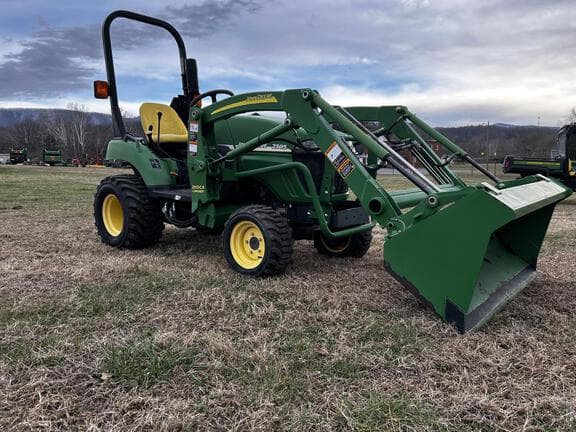 Image of John Deere 2305 equipment image 4