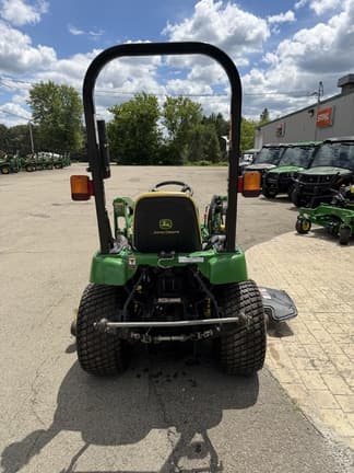 Image of John Deere 2305 equipment image 3