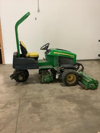 Image of John Deere 2653B equipment image 1