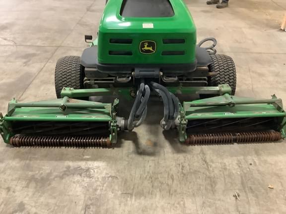 Image of John Deere 2653B equipment image 2