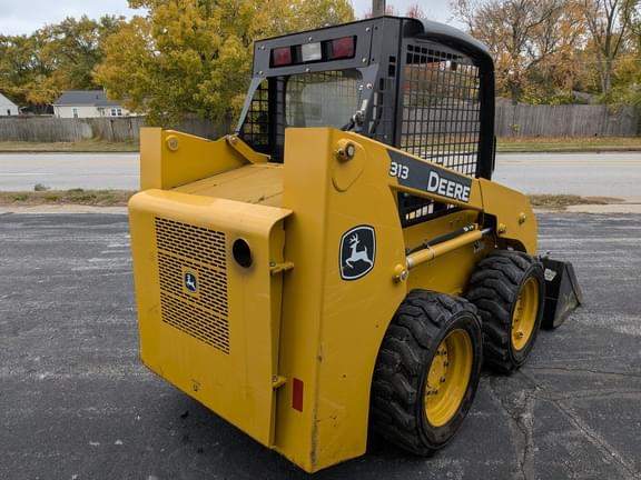 Image of John Deere 313 equipment image 3