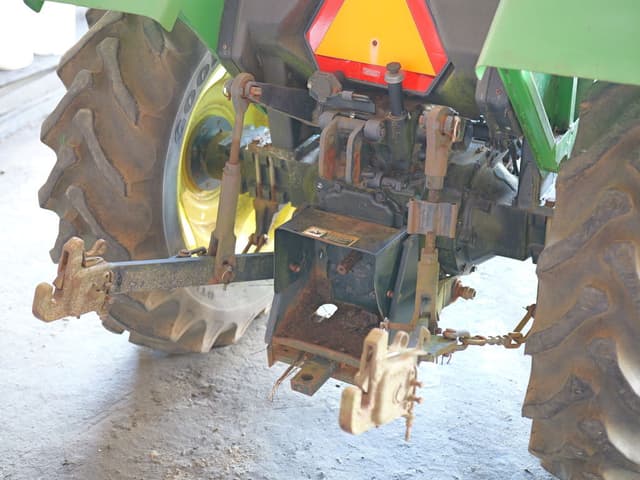 Image of John Deere 5103 equipment image 4