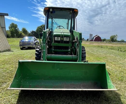 Image of John Deere 5325 equipment image 1