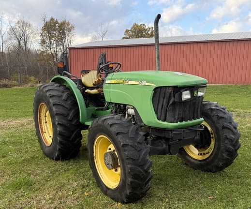 Image of John Deere 5325 equipment image 4