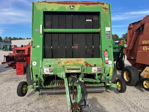 Image of John Deere 568 equipment image 1