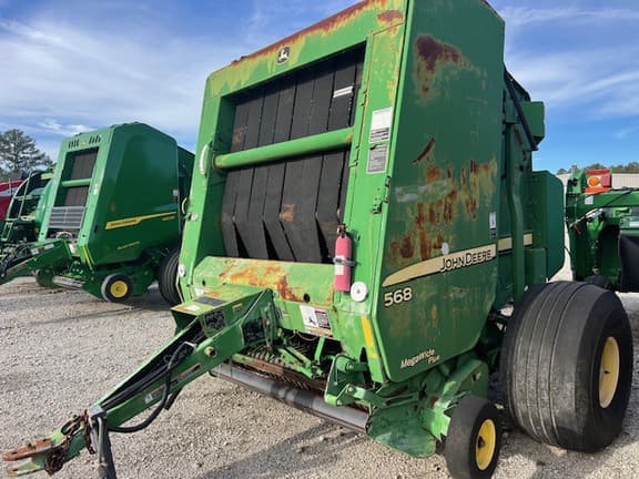 Image of John Deere 568 equipment image 2