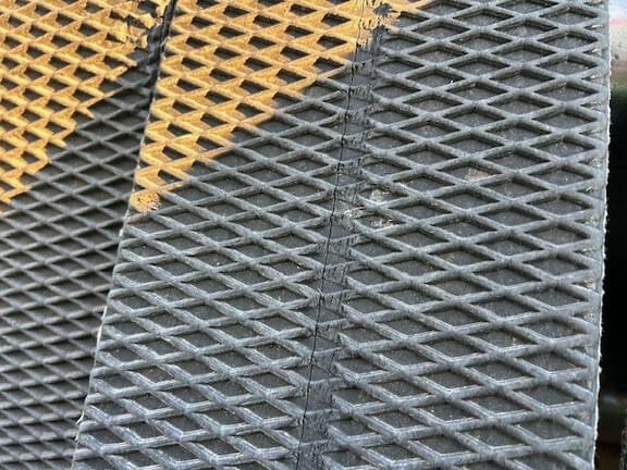 Image of John Deere 568 equipment image 1