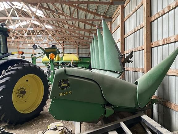 Image of John Deere 606C Primary image