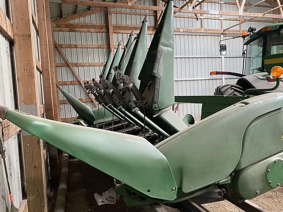Image of John Deere 606C equipment image 4