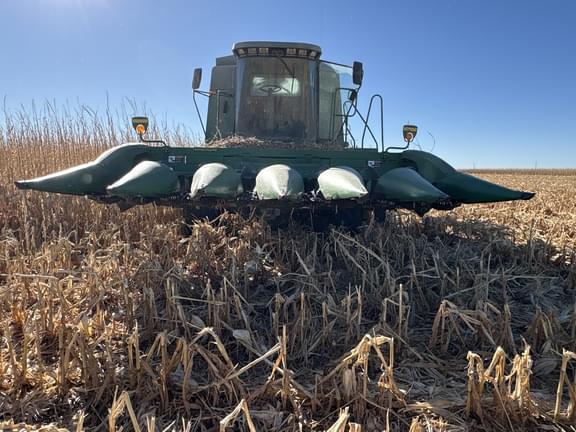 Image of John Deere 606C equipment image 1