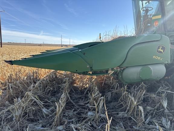 Image of John Deere 606C equipment image 3