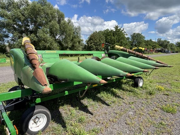 2008 John Deere 606C Equipment Image0