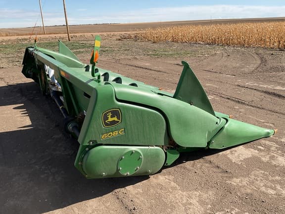 Image of John Deere 608C equipment image 3
