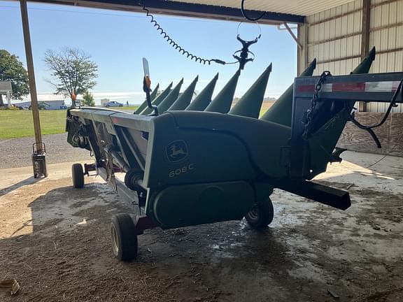 Image of John Deere 608C equipment image 2