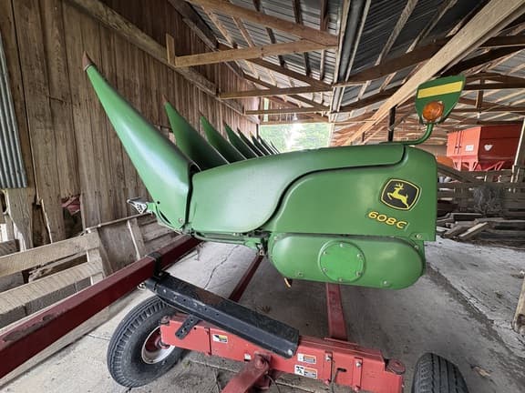 Image of John Deere 608C equipment image 4