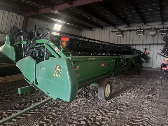 Image of John Deere 635F equipment image 4