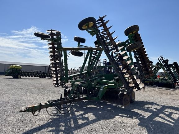 2008 John Deere 637 Equipment Image0