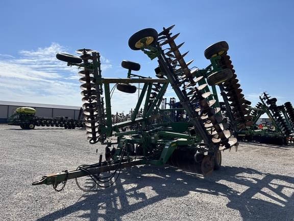 Image of John Deere 637 Primary image