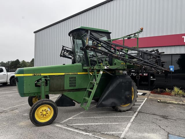 Image of John Deere 6700 equipment image 2