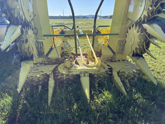 Image of John Deere 688 Image 0