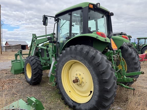 Image of John Deere 7130 equipment image 4