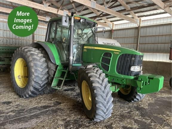 Image of John Deere 7330 Primary Image