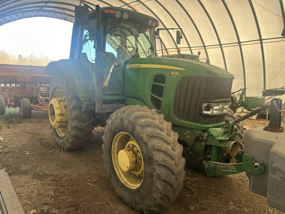 Image of John Deere 7430 Premium equipment image 1