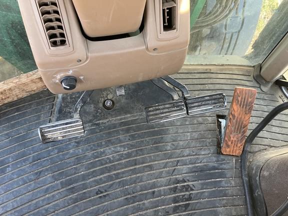Image of John Deere 7630 equipment image 4