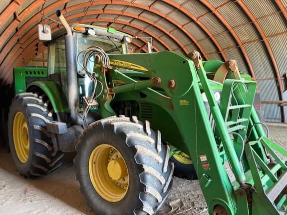 Image of John Deere 7630 equipment image 1