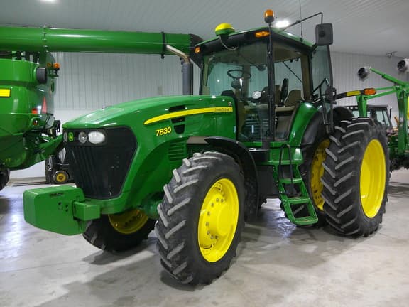 Image of John Deere 7830 equipment image 1