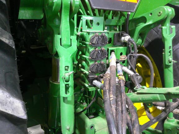 Image of John Deere 7830 equipment image 4