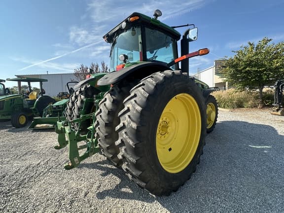 Image of John Deere 8130 equipment image 4