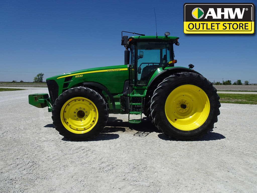Image of John Deere 8530 Primary image