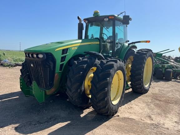 Image of John Deere 8530 equipment image 2