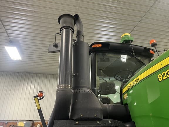 Image of John Deere 9230 equipment image 2