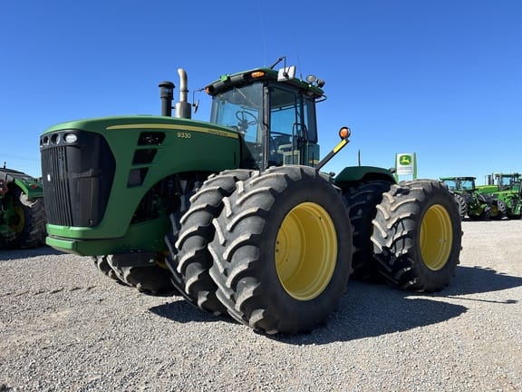 2008 John Deere 9330 Equipment Image0