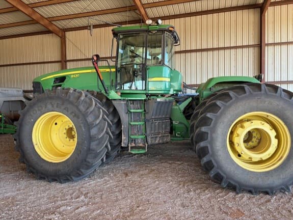 Image of John Deere 9430 equipment image 2