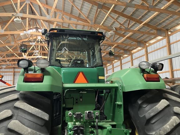 Image of John Deere 9530 equipment image 3