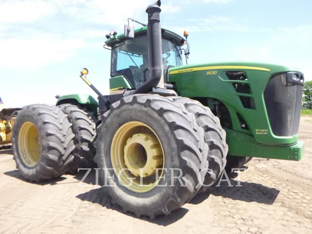 Image of John Deere 9530 equipment image 1