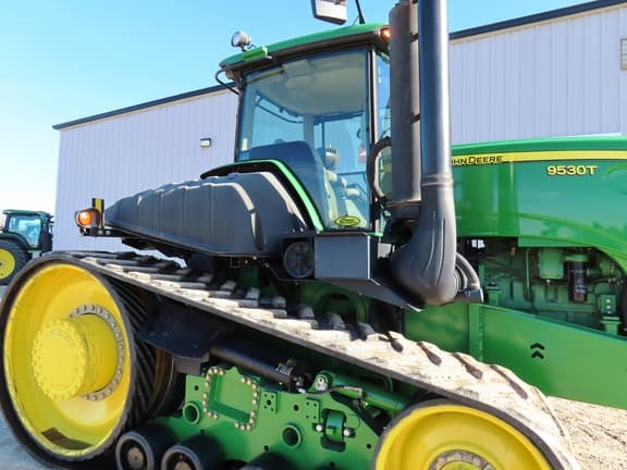 Image of John Deere 9530T equipment image 4
