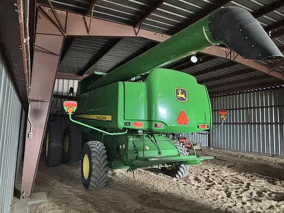 Image of John Deere 9670 STS equipment image 2