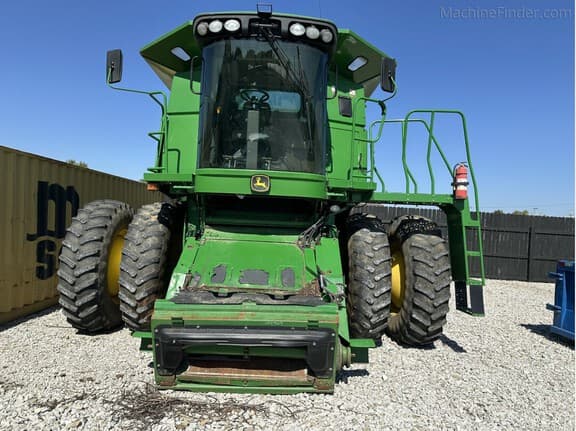 Image of John Deere 9770 STS equipment image 2