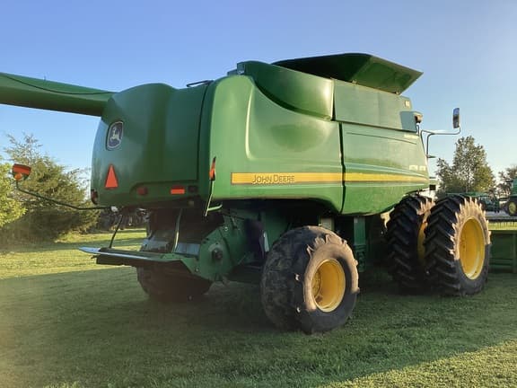 Image of John Deere 9770 STS equipment image 4