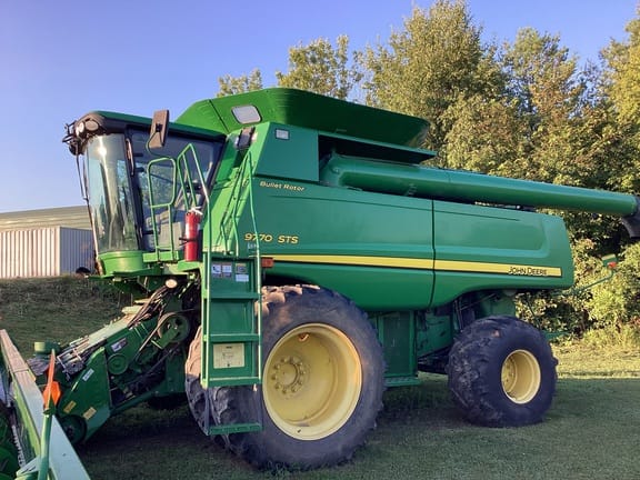2008 John Deere 9770 STS Equipment Image0