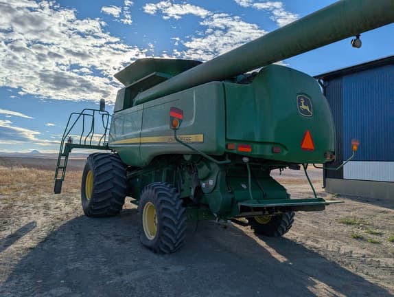 Image of John Deere 9770 STS equipment image 2